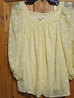LC Lauren Conrad Pale Yellow Peasant Blouse